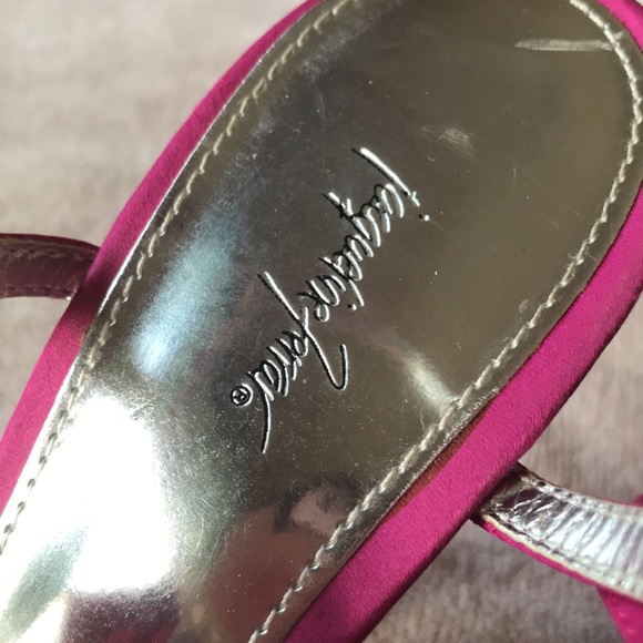 Jacqueline Farrar pink strappy heels with bows - Picture 9 of 9